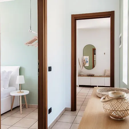 Casa Olivo By Quokka 360 - Flat With Sun Terrace In Τσερνόμπιο