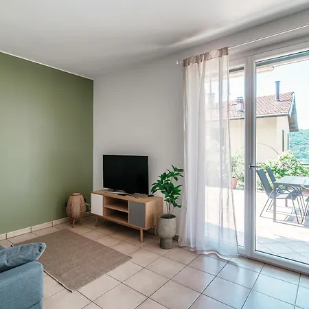 Casa Olivo By Quokka 360 - Flat With Sun Terrace In Διαμέρισμα Τσερνόμπιο