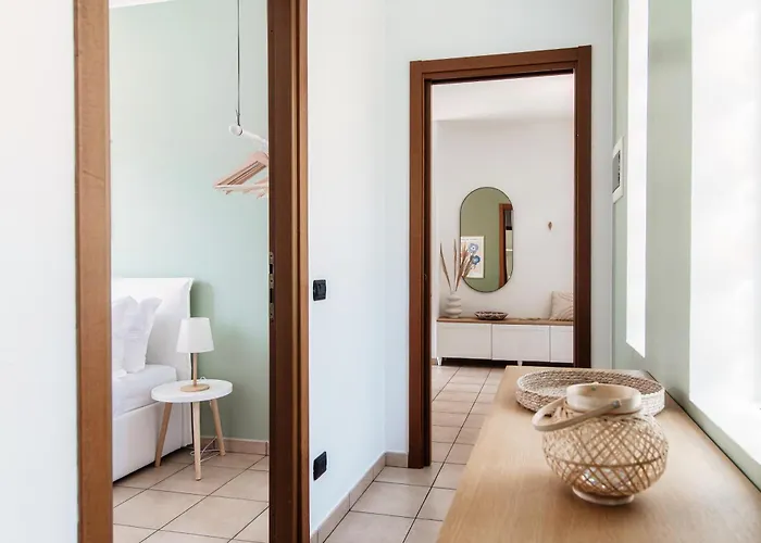 Casa Olivo By Quokka 360 - Flat With Sun Terrace In Cernobbio