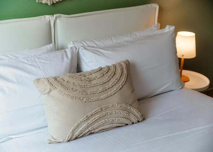 Casa Olivo By Quokka 360 - Flat With Sun Terrace In Cernobbio